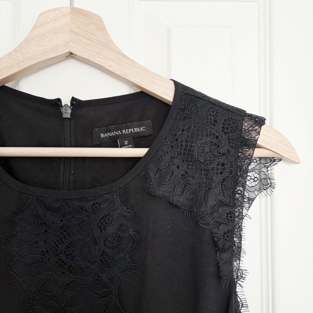 banana republic lace cap sleeve pleated black cocktail midi dress